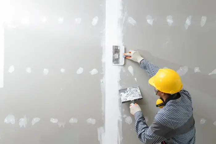 Bandes, joints et finitions soignées